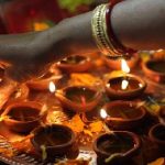 Spiritual Rules : దీపం వెలిగించేటప్పుడు ఆ పని అస్సలు చేయద్దు
