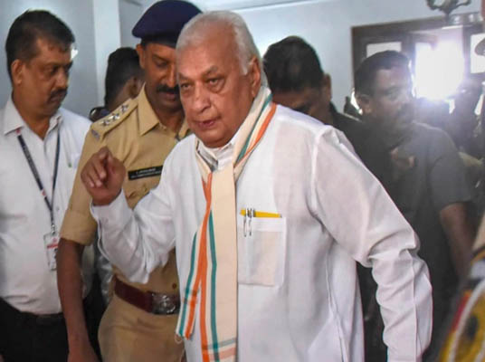Kerala Governor : గవర్నర్‌ను ఛాన్స్‌లర్ పదవి నుంచి తొలగించిన కేరళ ప్రభుత్వం..