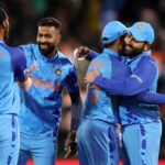 T20 WORLDCUP: సెమీస్ లో ఇంగ్లాండ్ తో భారత్ ఢీ..కివీస్, పాక్ మధ్య తొలి సెమీస్ పోరు