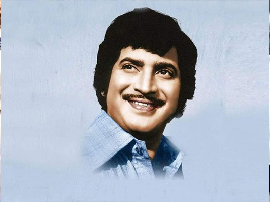 RIP Krishna : చివ‌రి చూపు కోసం కృష్ణ ఫ్యాన్స్ ధ‌ర్నా.. చివ‌ర‌కు ఏమైందంటే?