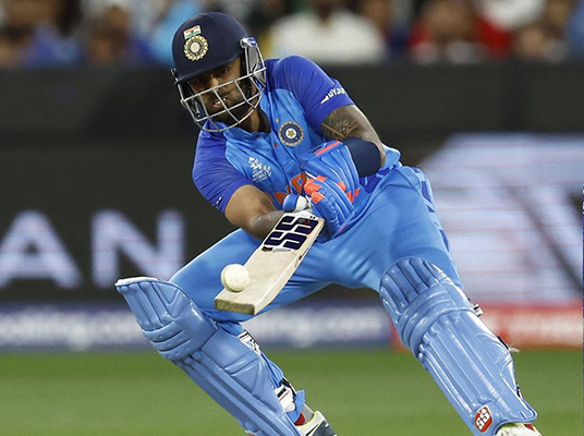 ICC T20 : టాప్ ప్లేస్ మళ్లీ సూర్యకుమార్‌దే!