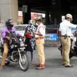 Traffic fines: రాంగ్ రూట్ 1700, ట్రిపుల్ రైడింగ్ 1200.. బాదుడే బాదుడు..