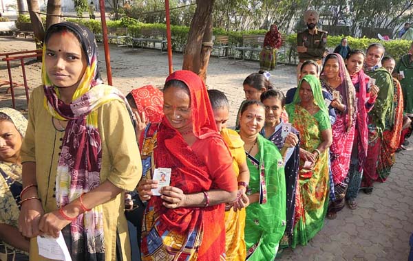 Gujarath Elections : గుజరాత్‌ అసెంబ్లీ రెండో దశ పోలింగ్… 93 స్థానాలు.. బరిలో 833 మంది అభ్యర్థులు..