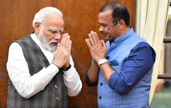 komati-reddy-met-with-modi