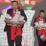 Chinese Company:వారెవ్వా.. నోట్ల రూపంలో కోట్ల బోనస్..