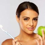 After Brushing: పళ్లు తోమిన వెంటనే తినకూడదా?