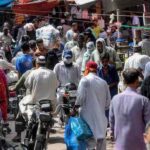 Pakistan: పాక్‌లో ఆకాశాన్ని తాకిన నిత్యావసర ధరలు.. లీటర్ పాలు ఎంతంటే?