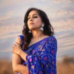 Rashmi Gautam: రష్మీని కుక్క అంటూ నెటిజన్ కామెంట్.. ఫైర్ అయిన స్టార్ యాంకర్