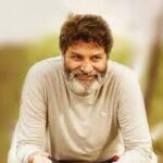 Trivikram: మహేష్ ఫ్యాన్స్‌ని భ‌య‌పెడుతున్న త్రివిక్ర‌మ్‌.. రెండు ప‌డ‌వ‌ల ప్ర‌యాణం