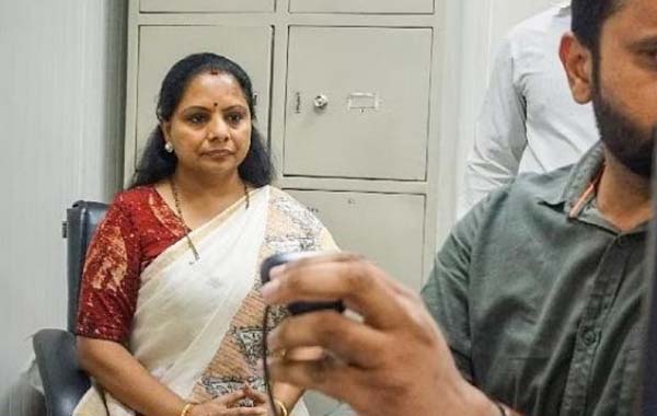 Delhi Liqour Scam : కవిత విచారణ ఎలా జరుగుతోంది..? ఆ ఫోనే కీలకమా..?