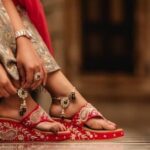 The Sandals : చెప్పుల కలర్స్ లైఫ్ ను ప్రభావితం చేస్తాయా…