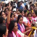 BRS : అపాయింట్ మెంట్ ఇవ్వని గవర్నర్.. రాజ్ భవన్ వద్ద మేయర్ నిరసన..
