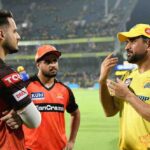 MS Dhoni: హైదరాబాద్ ఆటగాళ్లకు ధోనీ క్లాస్.. అలా కాదు ఇలా ఆడాలి..