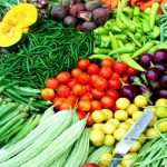 Vegetables Rate : వెజ్ వర్రీ.. ఏం కొనేటట్టు లేదు..