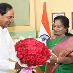 Cm kcr: తమిళిసైతో కేసీఆర్ ముచ్చట్లు.. రాజీ కుదిరినట్టేనా..?