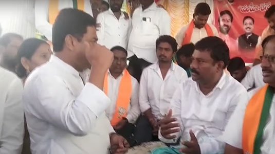 Talasani :  అట్లుంటది తలసానితో.. సోషల్ మీడియాలో వీడియో వైరల్..