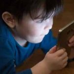 Smart Phone Addiction : పిల్లలు ఫోన్ వదలడం లేదా? ఇలా చేయండి !