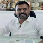 YSRCP | ధర్మవరంలో ఒకరిపై ఒకరు దాడి చేసుకున్న వైసీపీ నేతలు