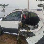 Vikarabad : చెరువులో దూసుకెళ్లిన కారు.. ఒకరు గల్లంతు..
