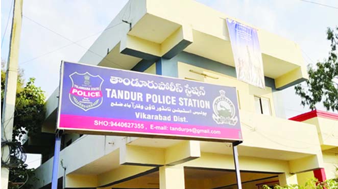 Vikarabad Psycho Killer | వికారాబాద్ లో సైకో కిల్లర్ అరెస్ట్.. మహిళలను అడవి తీసుకెళ్లి హత్యలు!
