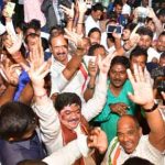 Ponnam Prabhakar : కరీంనగర్‌లో  ఘనంగా న్యూఇయర్ వేడుకలు.. అదిరిపోయే స్టెప్పులేసిన పొన్నం ప్రభాకర్..