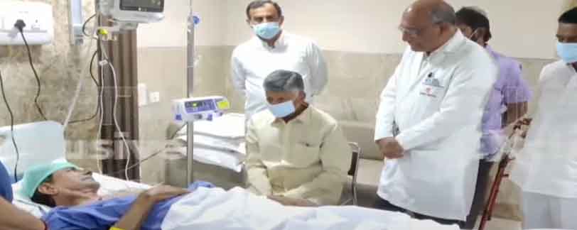 Chandrababu Visits KCR