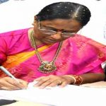Konda Surekha: మంత్రిగా బాధ్యతలు చేపట్టిన కొండా సురేఖ.. తొలి సంతకం దాని పైనే..