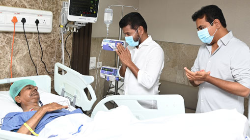 CM Revanth Reddy Visits KCR : యశోద ఆస్పత్రికి సీఎం రేవంత్‌రెడ్డి.. కేసీఆర్‌‌కు పరామర్శ..