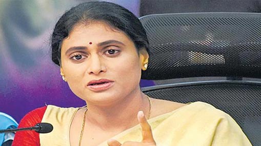 Kavitha : హిందుత్వానికి మద్దతుగా కవిత ట్వీట్లు.. కారణమిదేనా?
