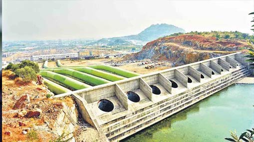 SALAAR: అక్కడ రిలీజ్‌కు సిద్ధమైన సలార్ మూవీ