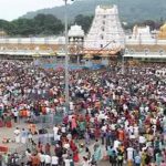 Newyear Celebrations: గ్రాండ్ గా న్యూఇయర్ కు వెల్ కమ్.. ఆలయాల్లో పెరిగిన భక్తుల రద్దీ