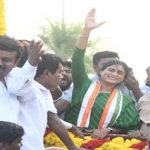 YS Sharmila: తండ్రి ఆశయాలు కోసమే కాంగ్రెస్‌లో చేరా.. వైయస్‌కు నివాళులర్పించిన షర్మిల..