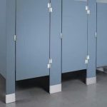 Toilet Doors Gap : సినిమా హాల్, మాల్స్‌లో టాయిలెట్ డోర్స్ కింద గ్యాప్ ఎందుకు..?