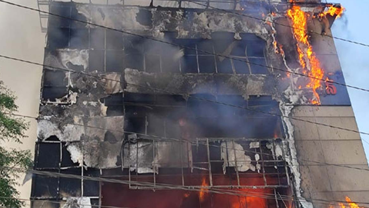 Gajuwaka Akash Byju's Fire Accident