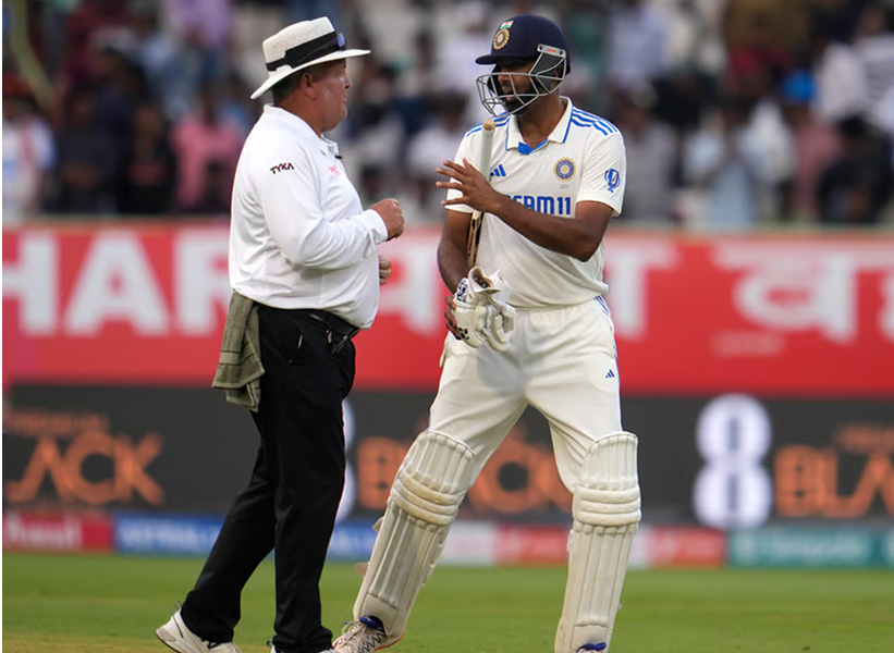 India Vs England 2nd Test:  అంపైర్‌తో ఒకరు అలా.. ఒకరు ఇలా!