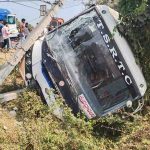 TSRTC Bus Accident: అదుపు తప్పి RTC బస్సు బోల్తా.. డ్రైవర్ చేతిలో 23 మంది ప్రాణాలు.. చివరికి