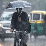 Rain in Delhi : ఢిల్లీలో వర్షం.. పడిపోయిన ఉష్ణోగ్రతలు..