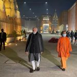 Prime Minister visit: వారణాసిలో పీఎం పర్యటన.. అర్థరాత్రి కొత్త రోడ్డును తనిఖీ చేసిన మోదీ..