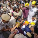 BJP Protest in Delhi: నిరసనకు దిగిన బీజేపీ.. ‘కేజ్రీవాల్ సీఎం పదవికి రాజీనామా చేయాలి’!