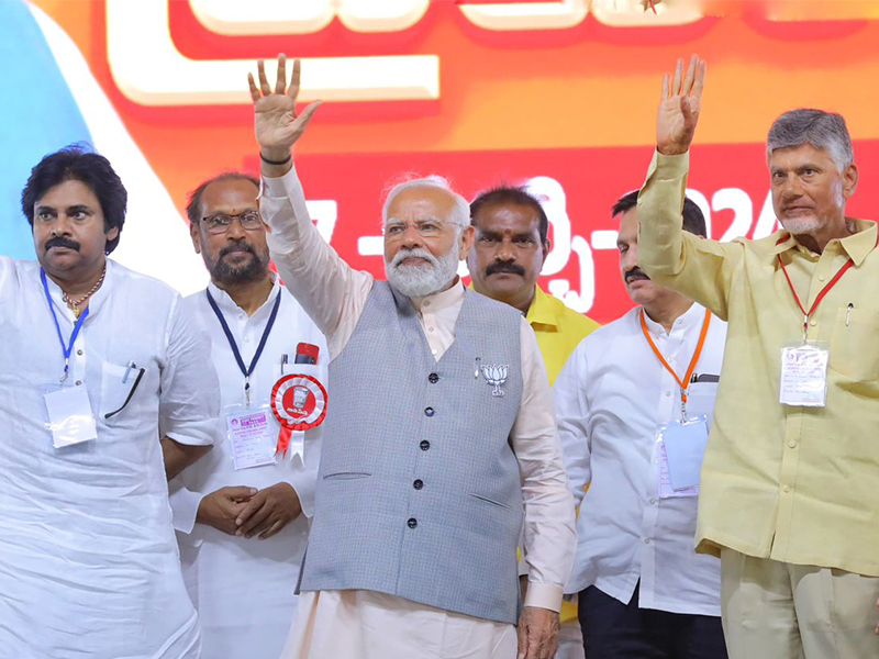 Soda or Water..?: అరె మావ.. సోడా.. వాటర్.. మందులోకి ఏది బెటరంటావ్..?