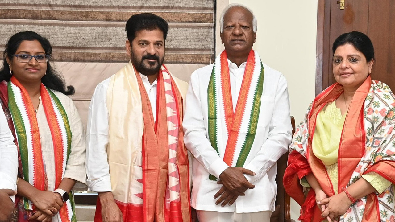 BRS Mla Kadiyam joining in Congress: