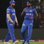 Rohit Sharma Vs Hardik Pandya: పాండ్యా.. అంతొద్దు.. రోహిత్ ఫ్యాన్స్ ఫైర్..!