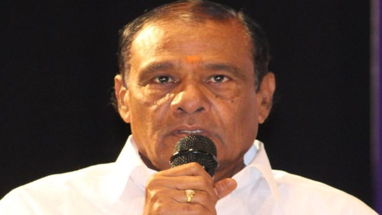 Narsapur Ex MLA MadanReddy may join in Congress