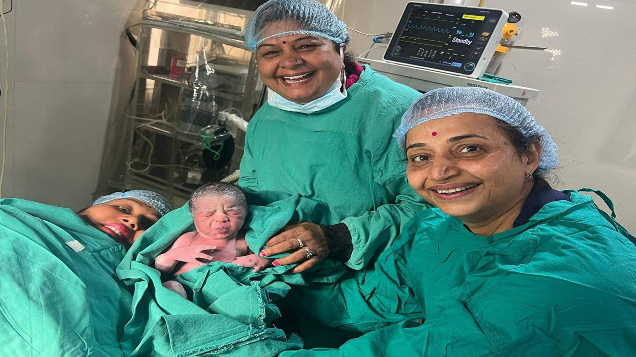 Bhajan In Operation Theater