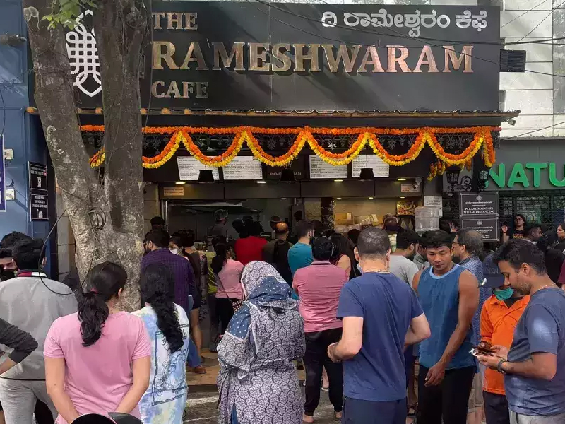 Georgia Wareham Fielding: వారెవ్వా సూపర్ ఫీల్డింగ్.. ఆర్సీబీకి  లేడీ డీవిలియర్స్ దొరికినట్టే..
