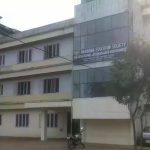 Narayana Educations Bank Account Freeze: ఓ వైపు ఎన్నికలు.. మరోవైపు బ్యాంకు ఖాతాల స్తంభన.. ఏం జరుగుతోంది..?