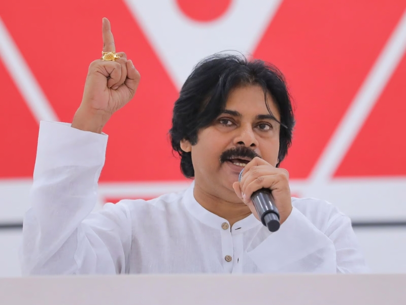 Pawan Kalyan: పార్టీ కార్యకర్తలకు, నేతలకు కీలక హెచ్చరికలు జారీ చేసిన పవన్ కళ్యాణ్