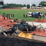 Two Helicopters Crash: ఆకాశంలో రెండు హెలికాప్టర్లు ఢీ.. 10మంది మృతి.. కాకపోతే..
