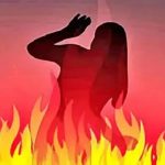 Crime News: దారుణం.. భార్యపై పెట్రోల్ పోసి నిప్పంటించిన భర్త!