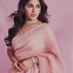 Samyuktha Menon: చీరలో స్టన్నింగ్ అండ్ గ్లామర్ లుక్స్.. సంయుక్త మీనన్!